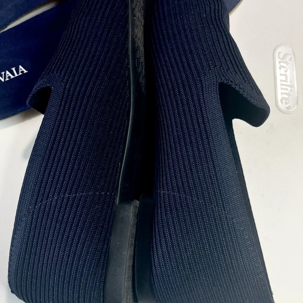 Vivia Square-Toe Loafers (Samantha) Sz 38 in Navy - Picture 12 of 16